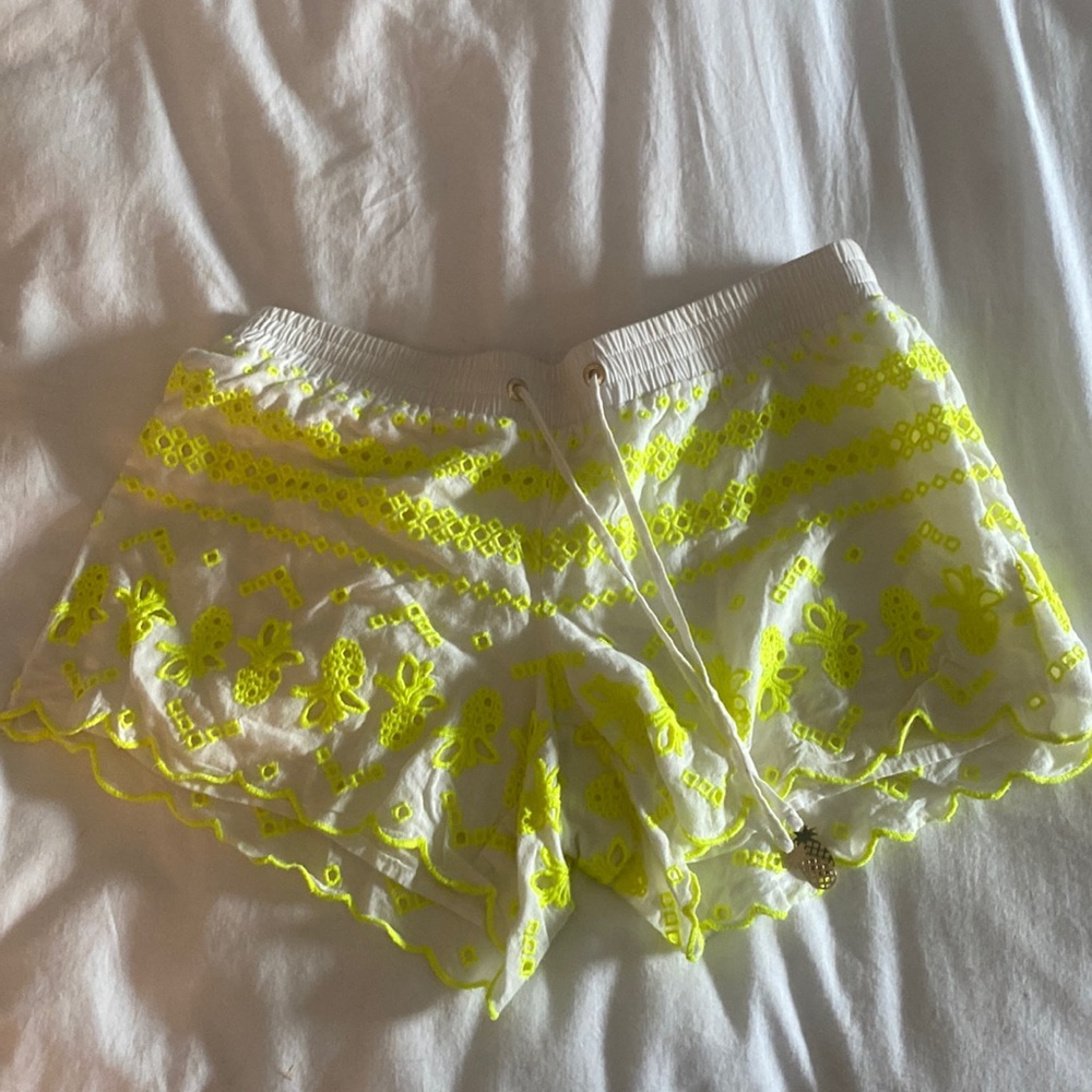 Lilly Pulitzer size small white and yellow neon shorts. Worn twice.